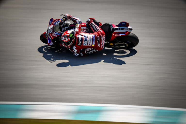 Seleziona Test MotoGP Sepang 2026: Márquez e Bagnaia subito protagonisti Test MotoGP Sepang 2026: Márquez e Bagnaia subito protagonisti
