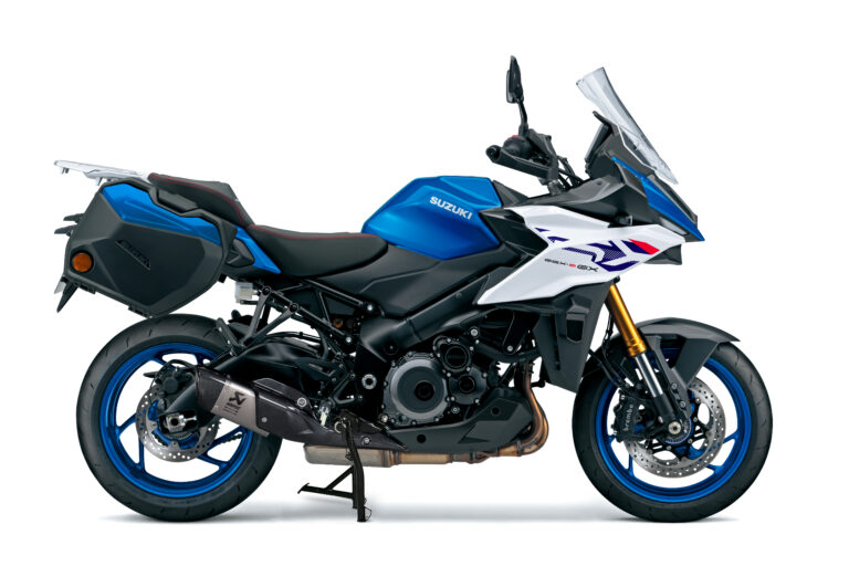Suzuki GSX-S1000GX Plus e Top: turismo sportivo al massimo
