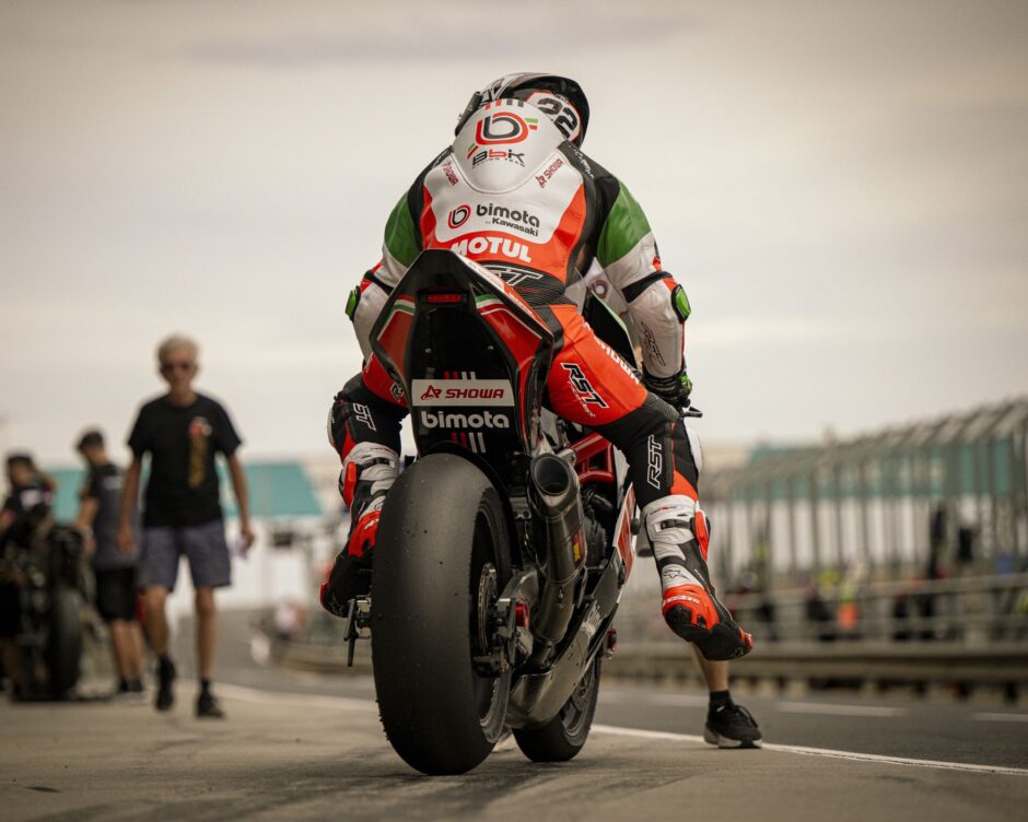 bimota Kawasaki competitiva nei test WorldSBK