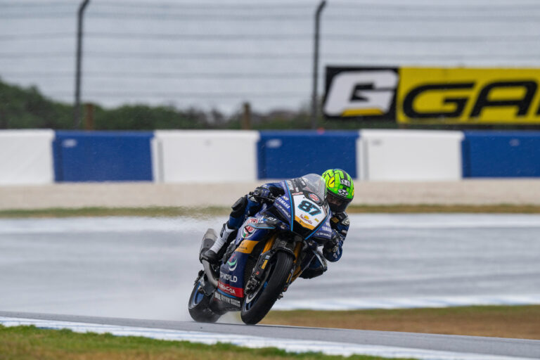 yamahaSBK