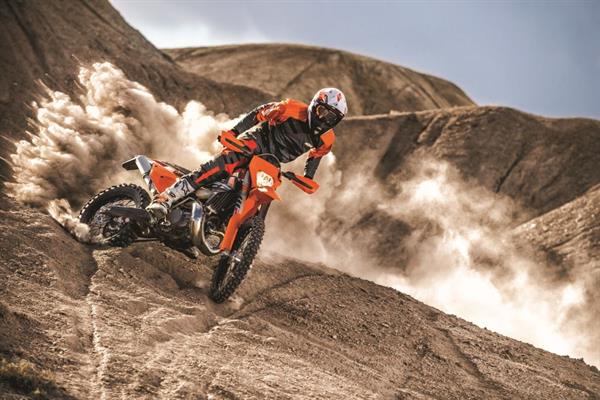 KTM lancia la promo Matti dalle Gare per l’enduro 2017