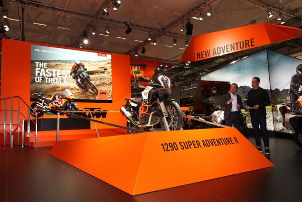 KTM rinnova la gamma Adventure: quattro novità a Intermot