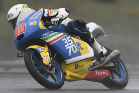 Moto3 Brno, 3570 Team Italia sfiora i punti sotto il diluvio