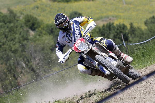 Mondiale Enduro a Fabriano, Husqvarna fa il pieno di podi