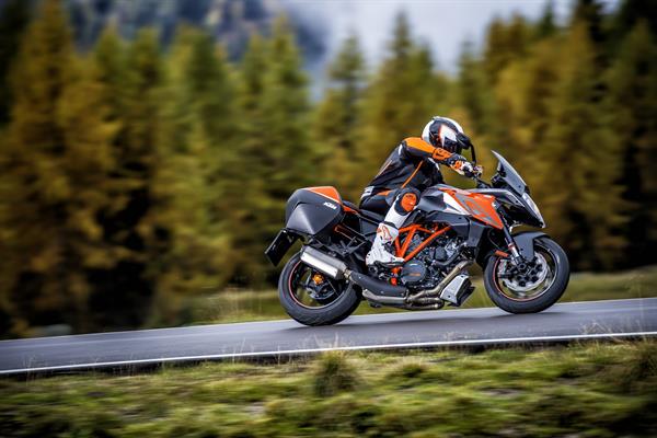 KTM ai Moto Days 2016: tutte le novità stradali a Roma