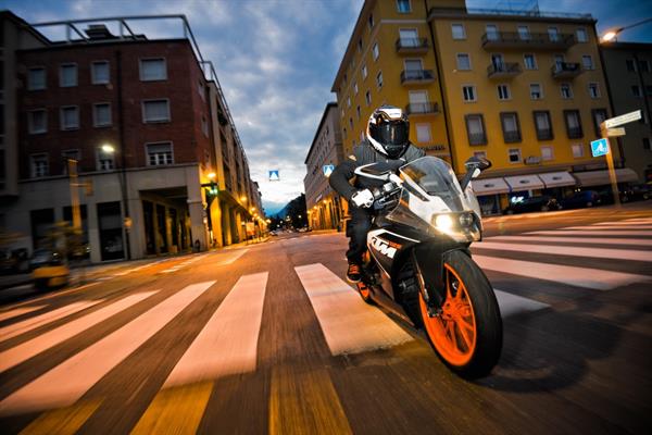 KTM RC 125, promozione #RCFactor: 1.500 euro di vantaggi