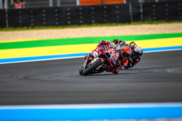 MotoGP Brasile, Márquez trionfa nella Sprint di Goiânia sulla Ducati