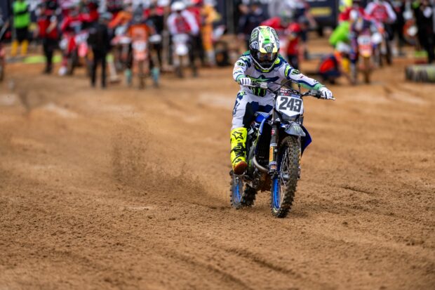 Yamaha punta in alto nel freddo di Frauenfeld con MXGP, MX2 ed EMX