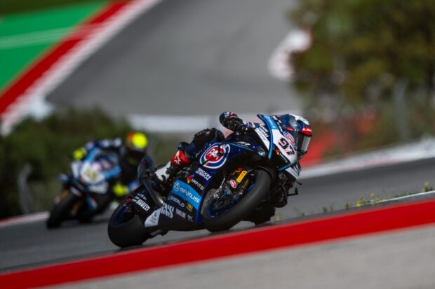 Portimão, Vierge parte forte con la R1. Locatelli cerca fiducia