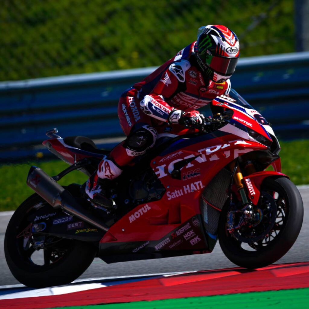 WorldSBK Portimão: Rea tester d’eccezione, primi punti per Chantra