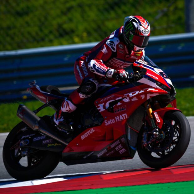 WorldSBK Portimão: Rea tester d’eccezione, primi punti per Chantra