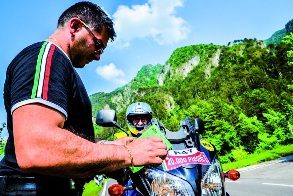 20.000 Pieghe 2016, la Gran Fondo che attraversa l’Italia centrale