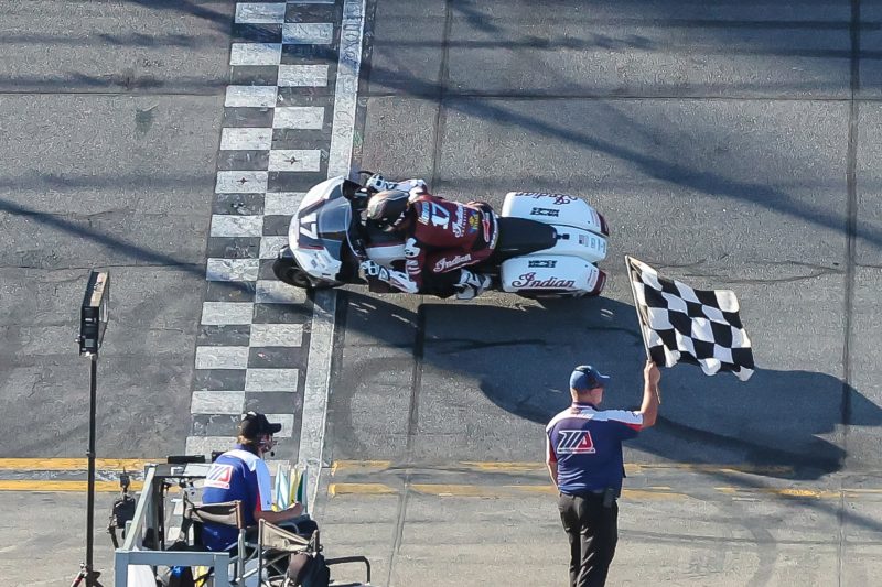 Indian domina a Daytona: doppietta alla prima del King of the Baggers