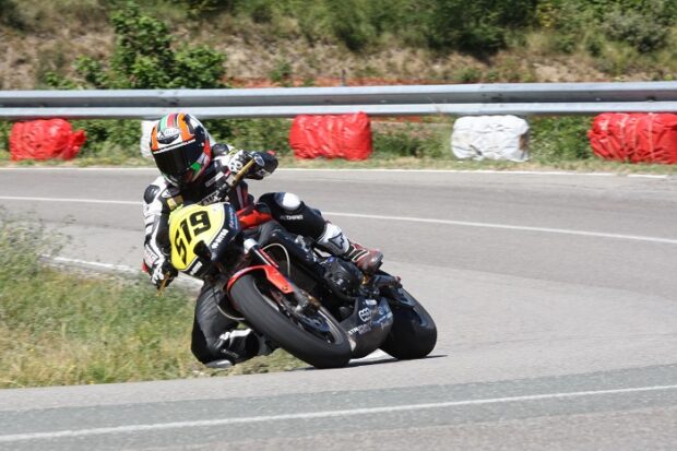 CIVS Monzuno 2017, Manici domina con la Naked e la 600 STK