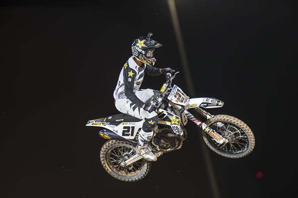 Husqvarna subito protagonista al debutto MXGP 2017 in Qatar