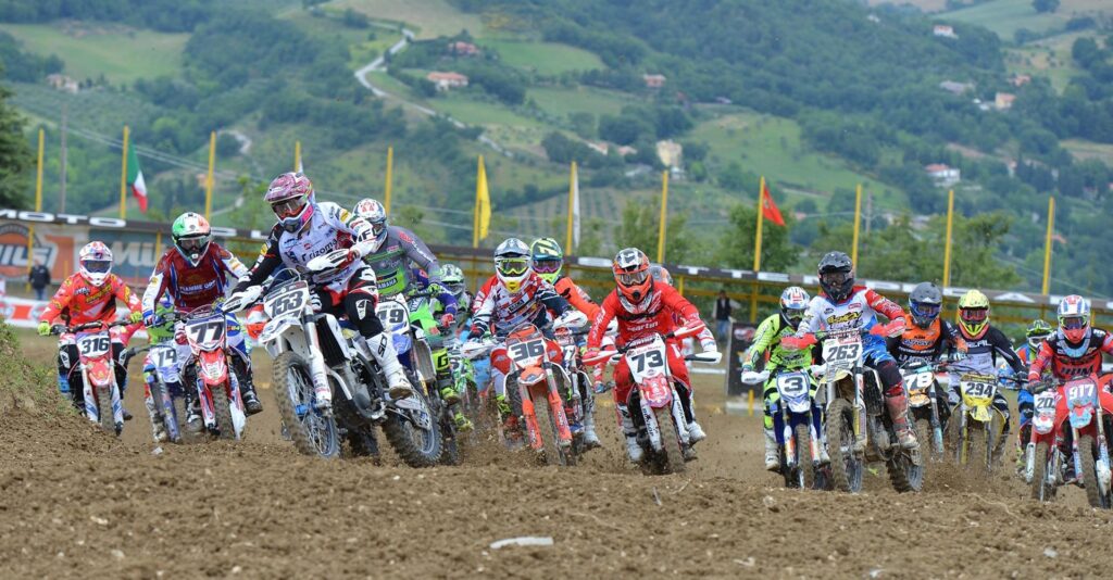 FMI, il 2017 del motocross riparte da premi, junior e calendari