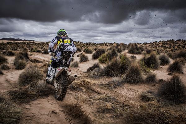 Dakar, tappa marathon: Quintanilla difende il podio per Husqvarna