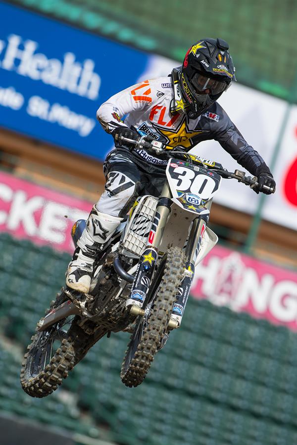 AMA Supercross Anaheim 1: Davalos sul podio, Anderson ai piedi del podio