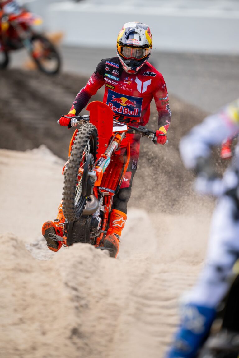 Daytona Supercross: Tomac fa la storia con l’ottava vittoria