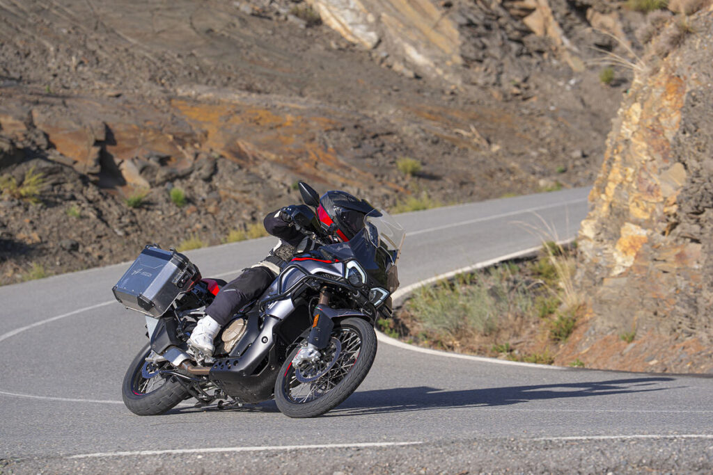 ENDURO VELOCE MY26 (1) 1200x800
