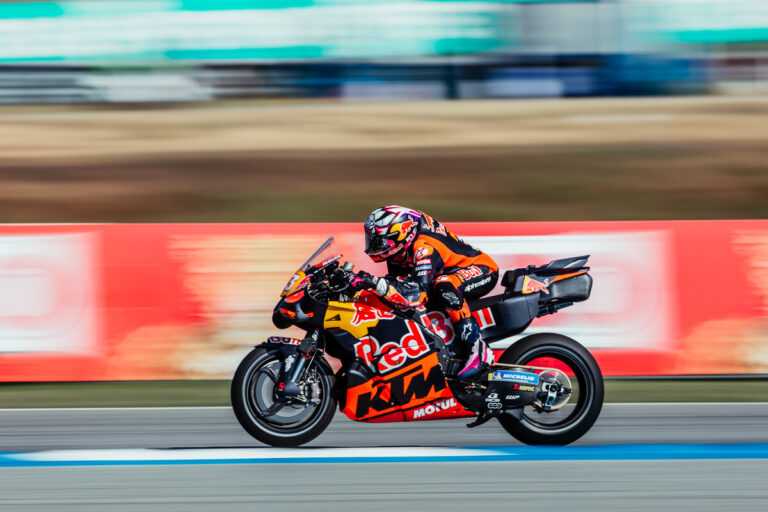 Acosta secondo in Thailandia e leader mondiale con KTM