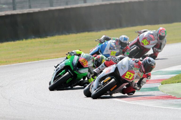 Ilario-Dionisi-vincitore-Round-Mugello-CIV-2016-7-1.jpg