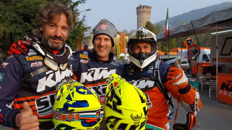 KTM_TROFEO-ENDURO_ORANGE-RIDERS.jpg