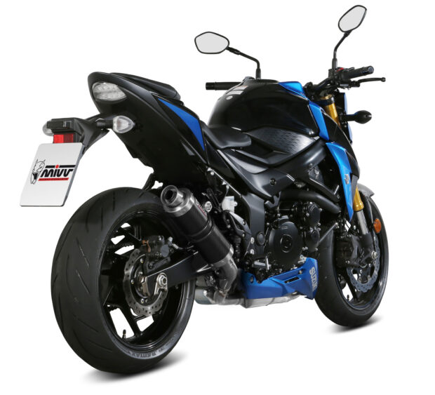 Suzuki GSX-S 750, gli scarichi MIVV danno più grinta alla naked