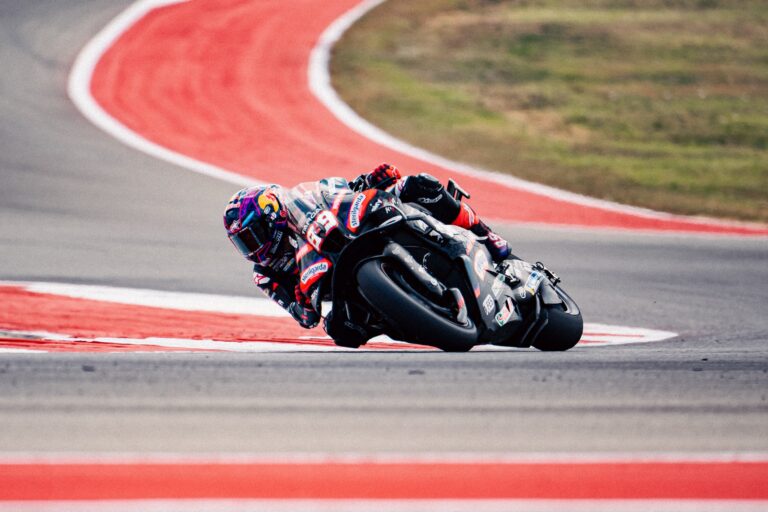 Aprilia doppietta storica ad Austin in MotoGP
