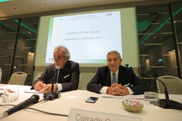daSX_PierfrancescoCaliari_direttore_generale_ANCMA_CorradoCapelli_Presidente_ANCMA_BIS.jpg