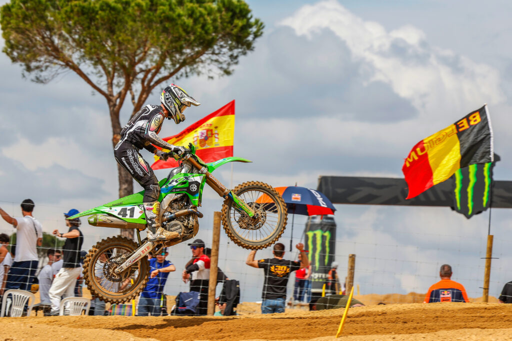 MXGP Spagna: brutto volo per Febvre, nessuna frattura