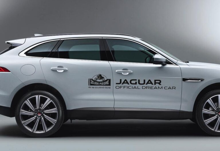 20.000 Pieghe 2016, Jaguar F-Pace debutta come Official Dream Car