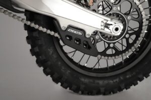 Cruna catena Race Acerbis per moto off-road, con slider intercambiabile e lavorazione dal pieno