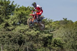 Jeffrey Herlings con la Honda HRC PETRONAS nella sabbia di Riola Sardo, qualifiche MXGP