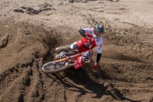 Jeffrey Herlings su Honda HRC PETRONAS durante la qualifica MXGP Sardegna
