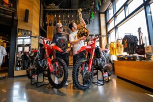 CRF450RWE di Hunter Lawrence con grafica Gibson a Nashville