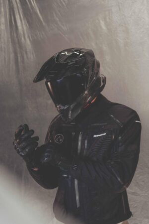 Caschi Airoh adventure per strada e sterrato, modelli Commander 2 e Bandit