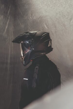 Airoh Commander 2 e Bandit, caschi adventure modulari per strada e sterrato