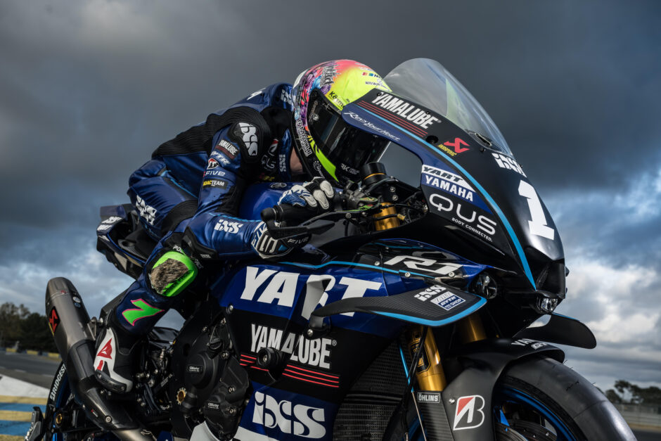 YART Yamaha R1 da gara gommata Bridgestone impiegata per la 24 Heures Motos
