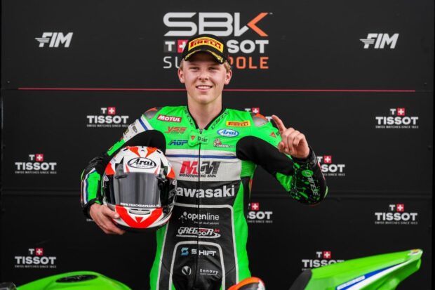 Nicolo Bulega con la Ducati Panigale V4 R al Pirelli Dutch Round di Assen