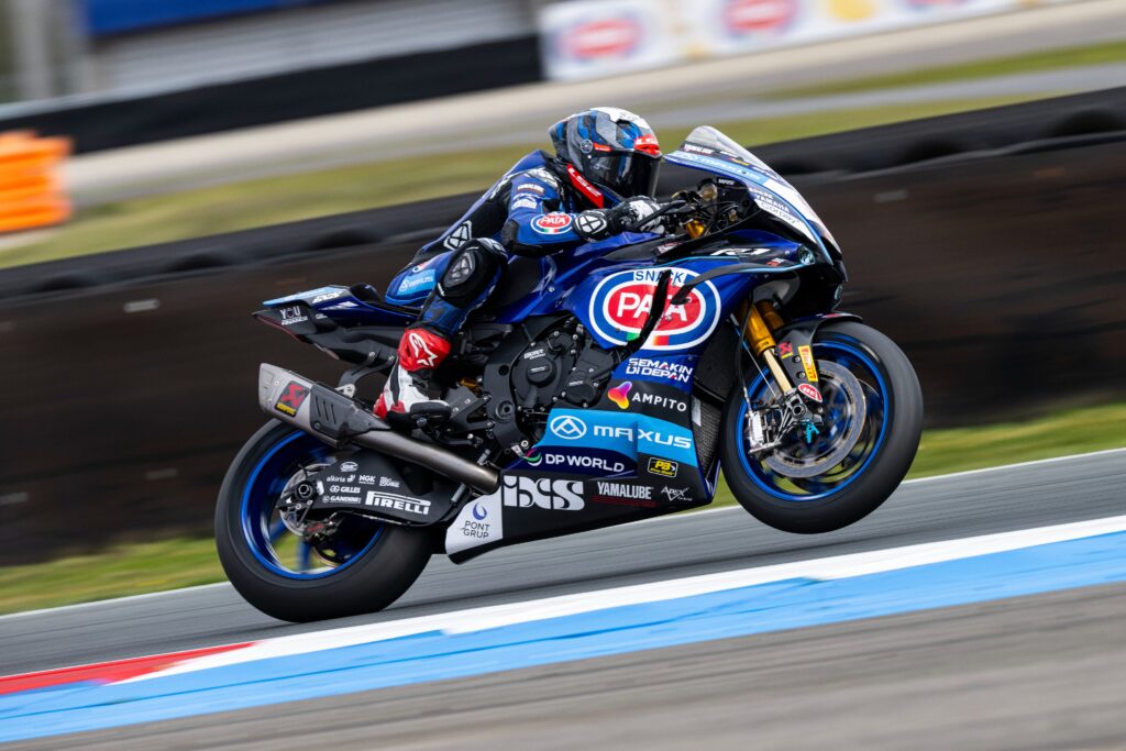 Yamaha R1 WorldSBK del team Pata Maxus Yamaha durante il weekend di Assen 2026