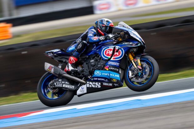 Yamaha R1 WorldSBK del team Pata Maxus Yamaha durante il weekend di Assen 2026