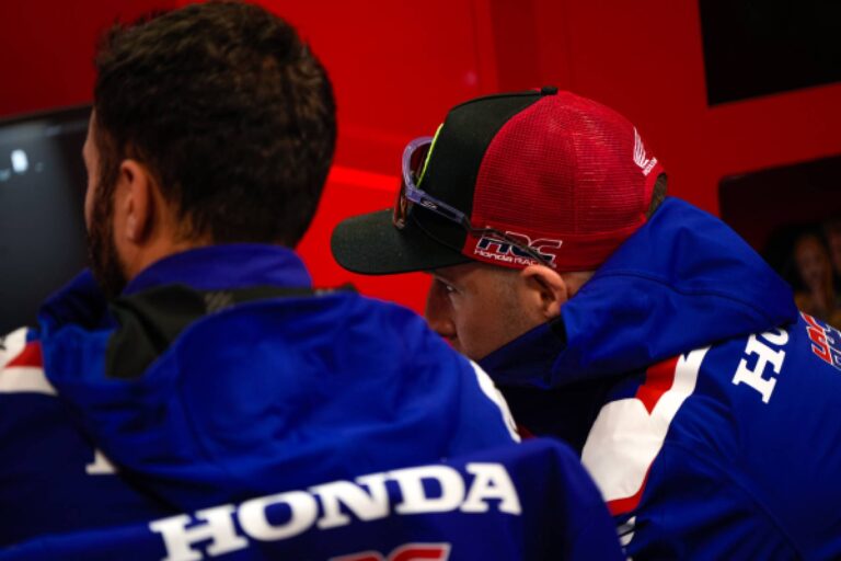 WorldSBK Assen, sabato amaro per Honda HRC con Rea e Chantra