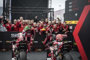 Piloti Aruba.it Racing - Ducati protagonisti della doppietta al TT Circuit di Assen