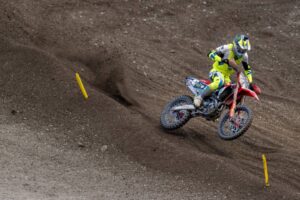 Tom Vialle durante la qualifica MXGP del Trentino 2026