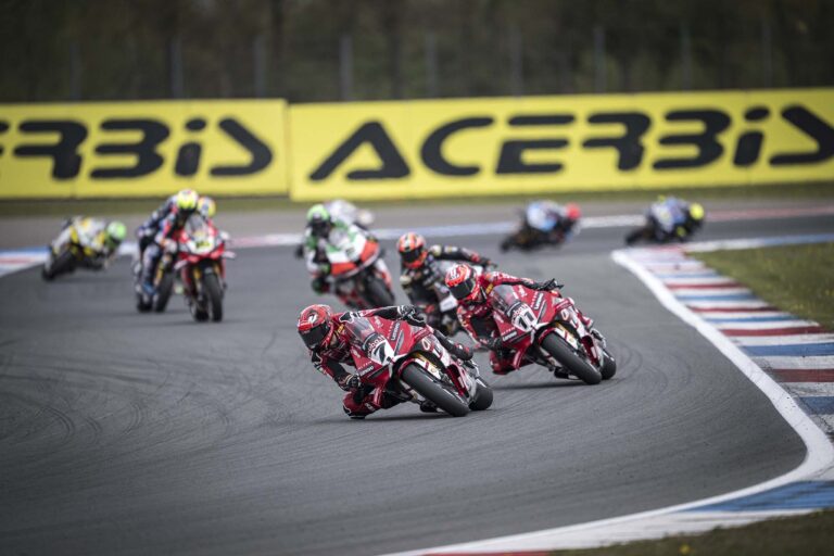 Assen da record per Aruba.it Racing Ducati: nuova tripletta WSBK