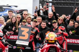 Nicolo Bulega con la Ducati al Dutch Round di Assen dopo la tripletta