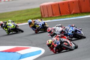 Nicolo Bulega su Ducati Panigale in pista ad Assen, protagonista del WorldSBK