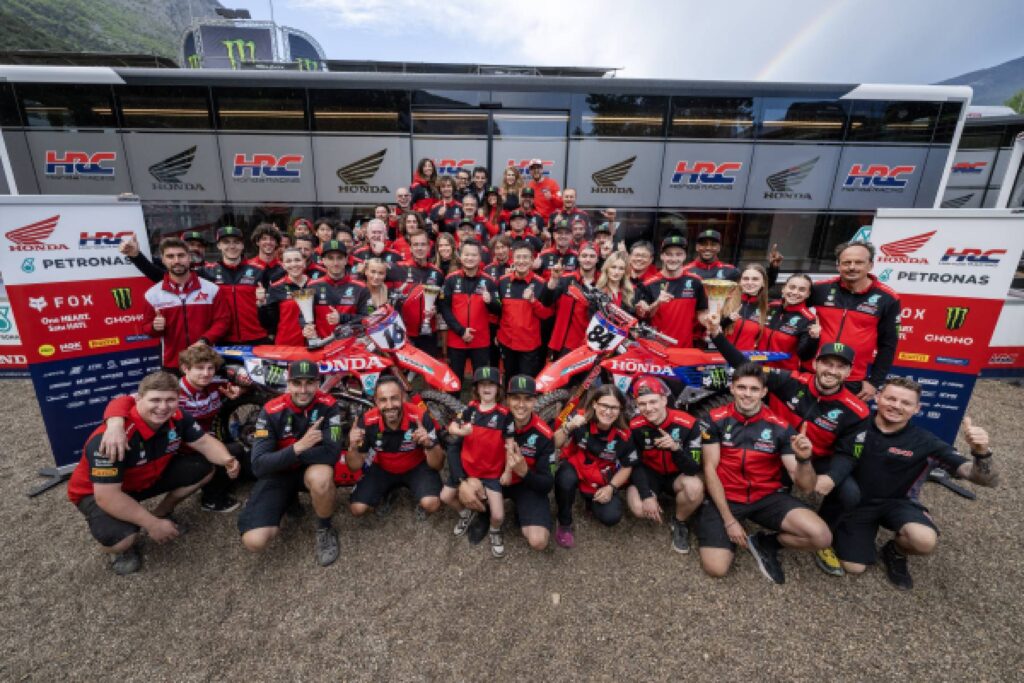 Jeffrey Herlings in sella alla Honda HRC PETRONAS sul tracciato di Pietramurata al MXGP Trentino