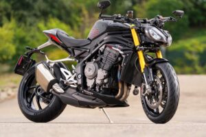 Pneumatico Metzeler SPORTEC 01 per moto supersport, progettato per guida sportiva su strada